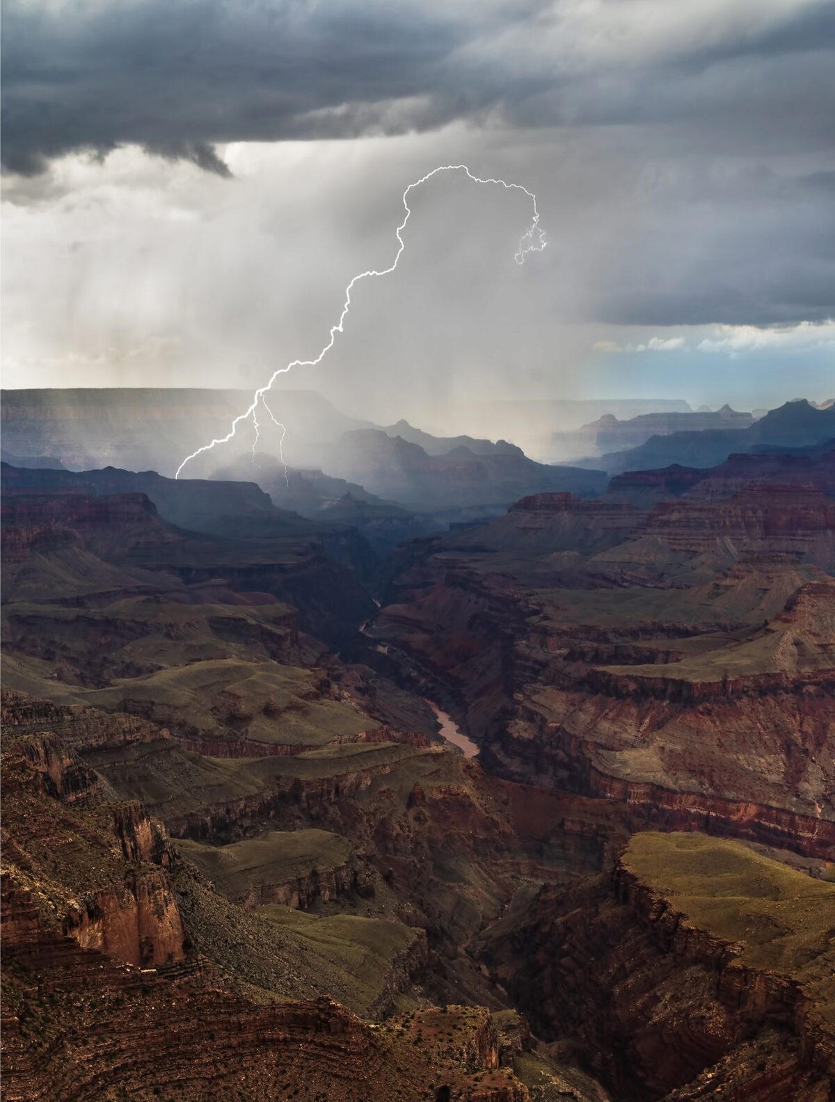 Diagonal Lightning, Lipan Point, Grand Canyon. Set up at Lipan Point, I watched this storm move up from the south and crossed my fingers that it would hold together until it reached the canyon.